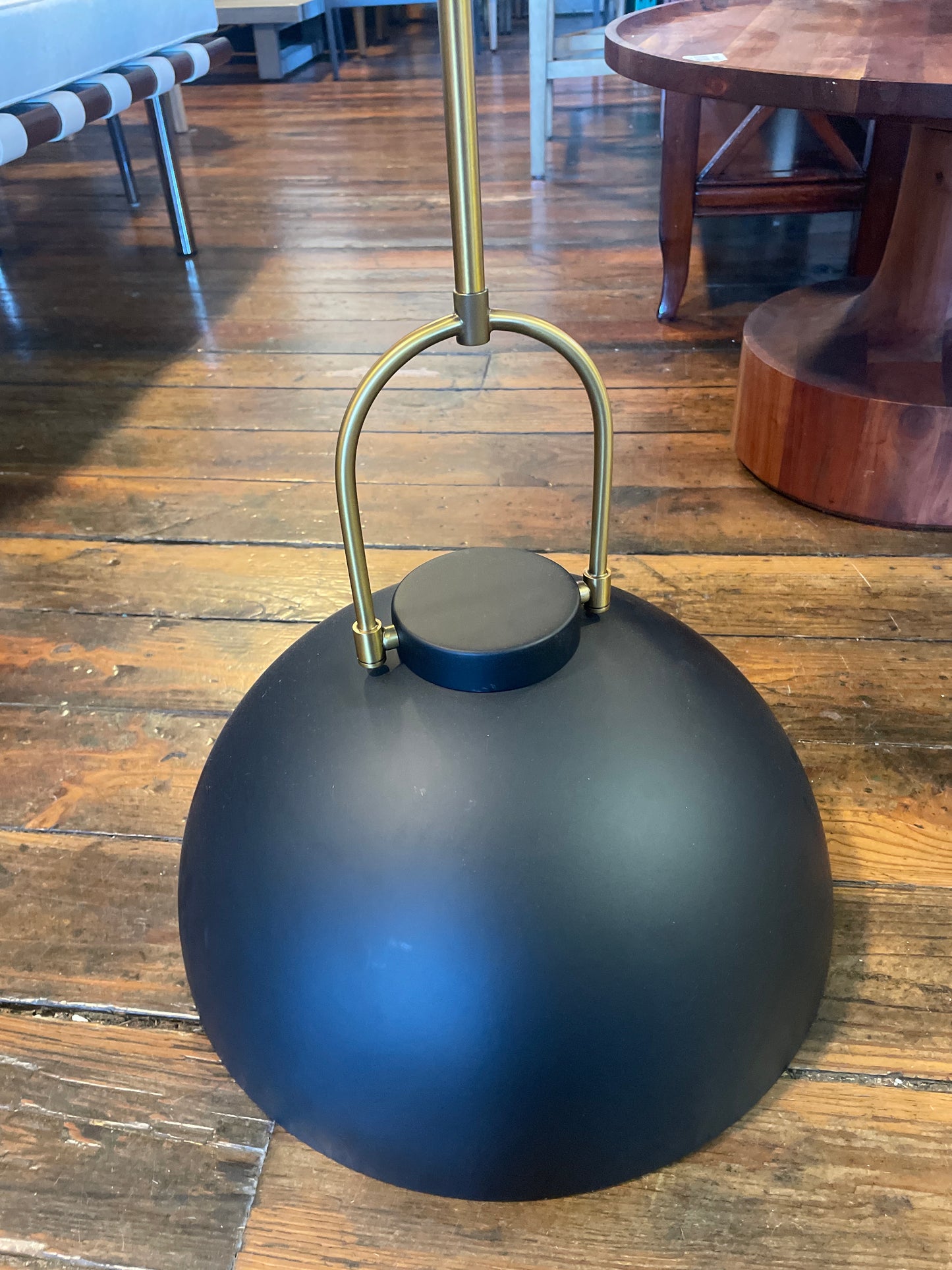 Black & gold pendant light 🖤