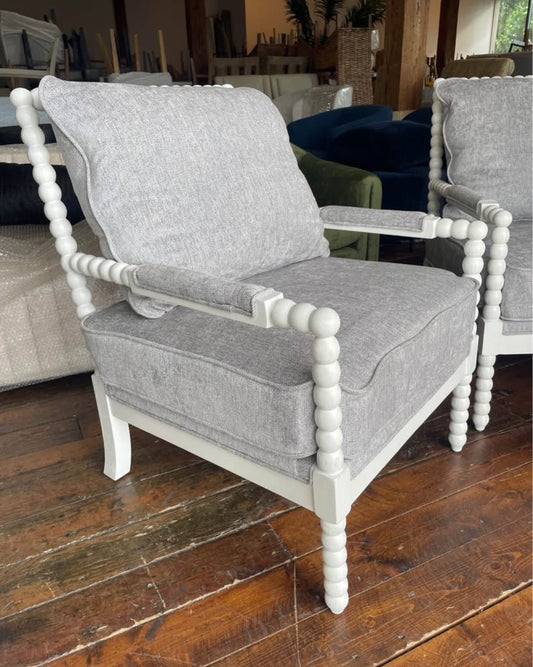 2 white & grey spindle armchairs 🤍