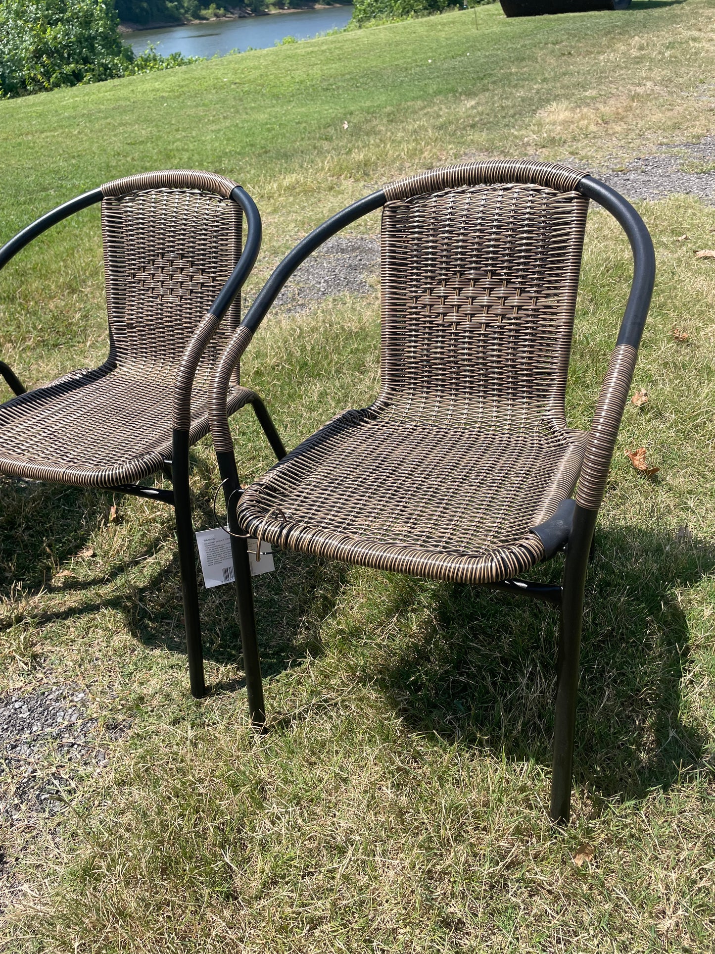 4 wicker & metal patio chairs 🪴🍹
