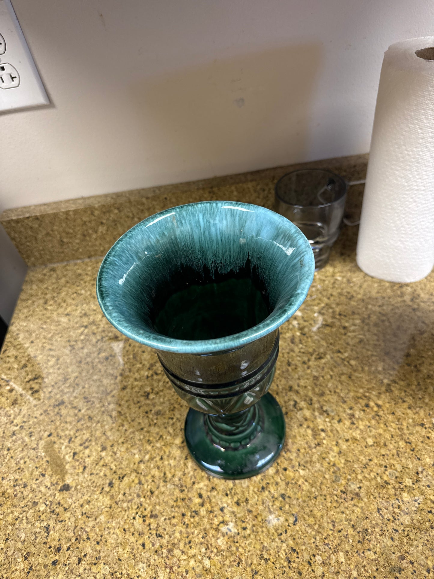 Vintage blue & green ceramic vase 💚💙