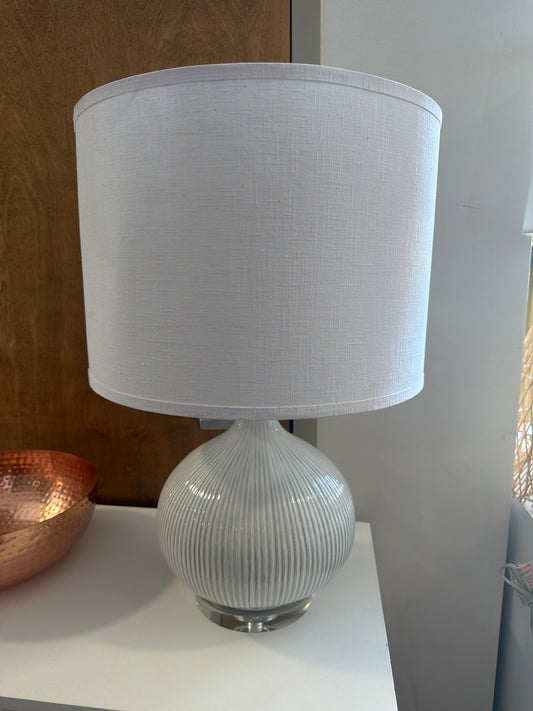 Ivory gourd shaped ceramic table lamp 🤍