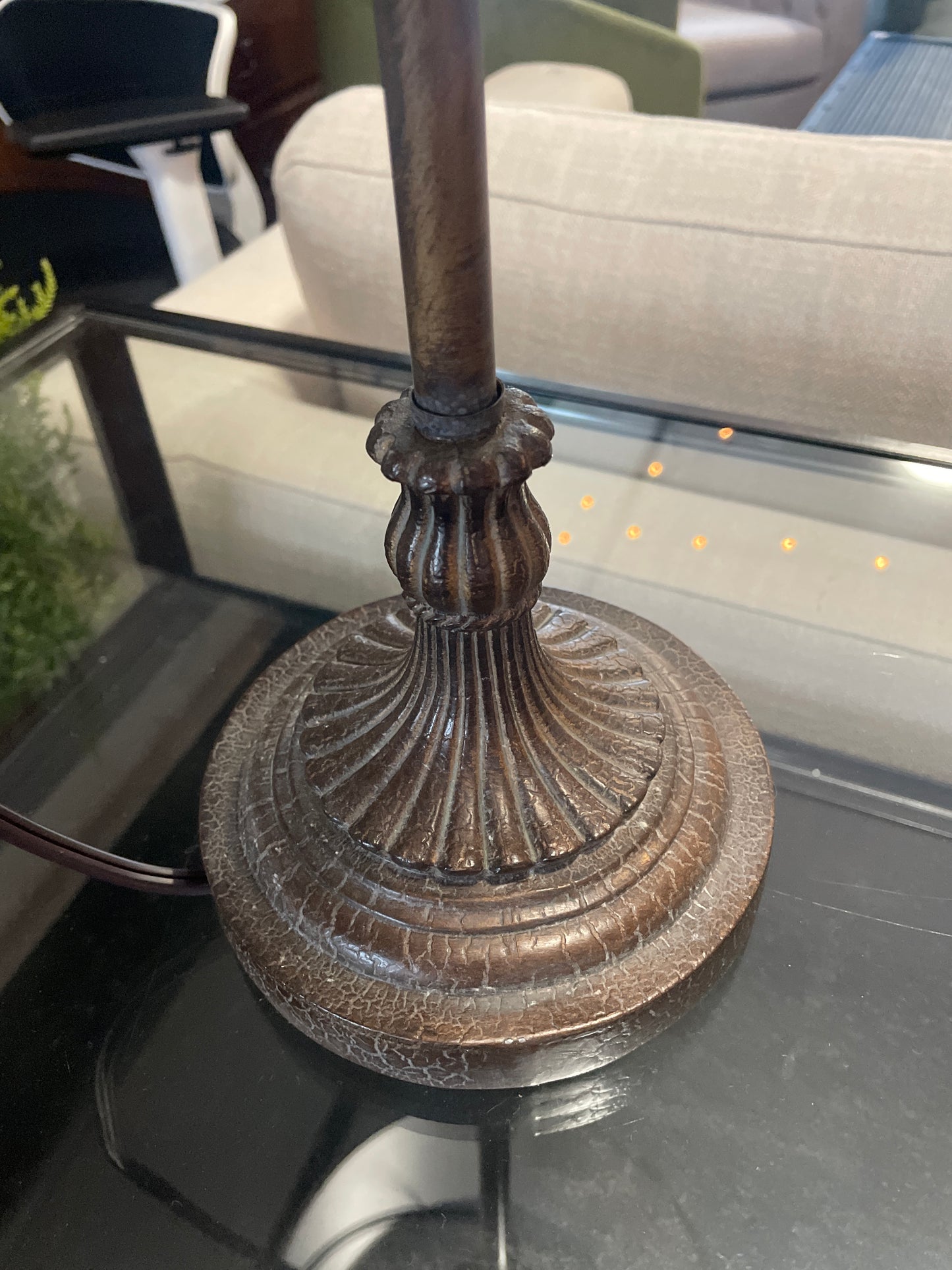 2 tall 32” French Country weathered brown candlestick lamps 💡