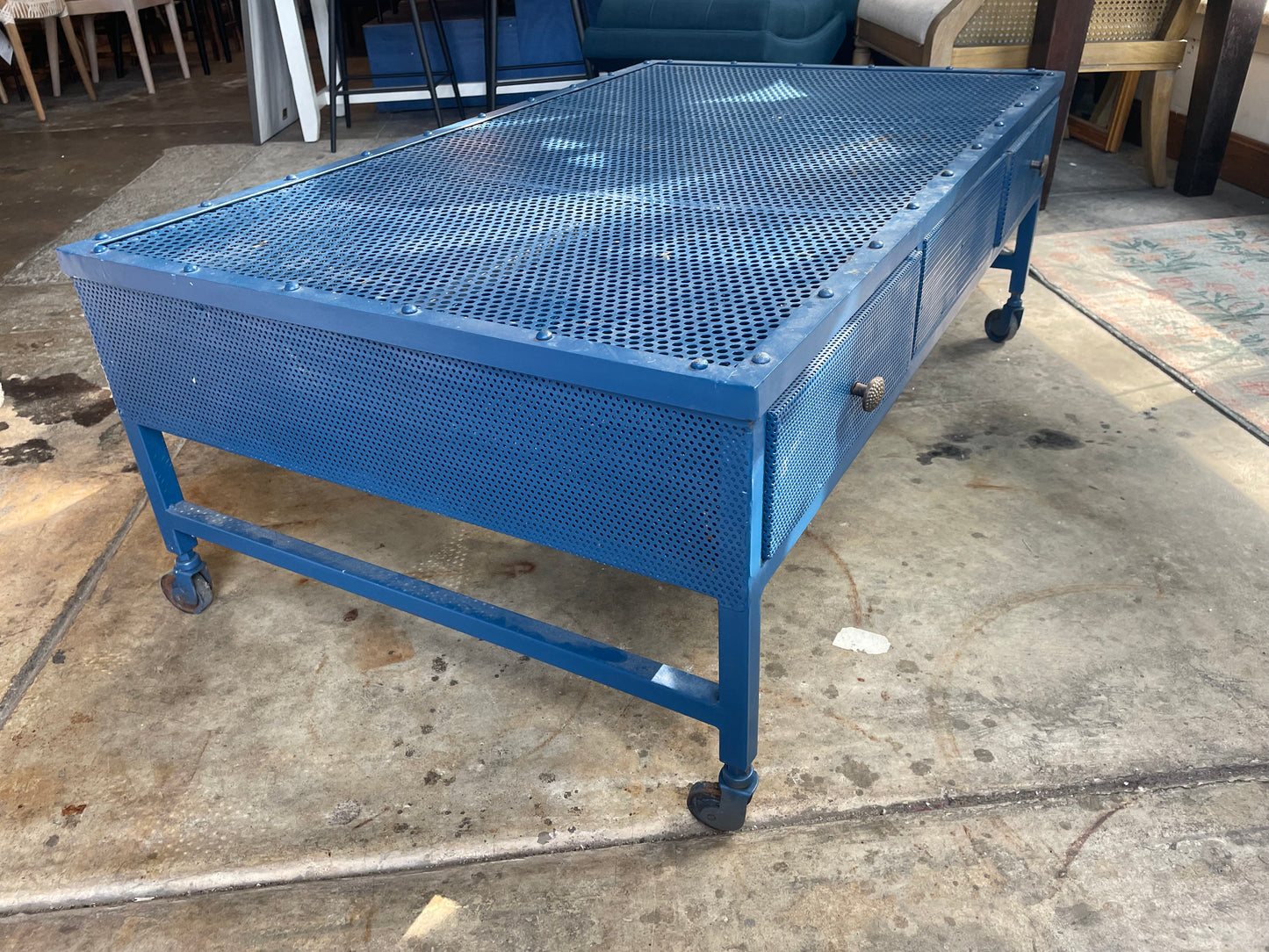 Industrial blue coffee table on wheels w/ 6 drawers 💙