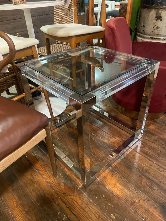 Glass & chrome 27” square end table ▫️