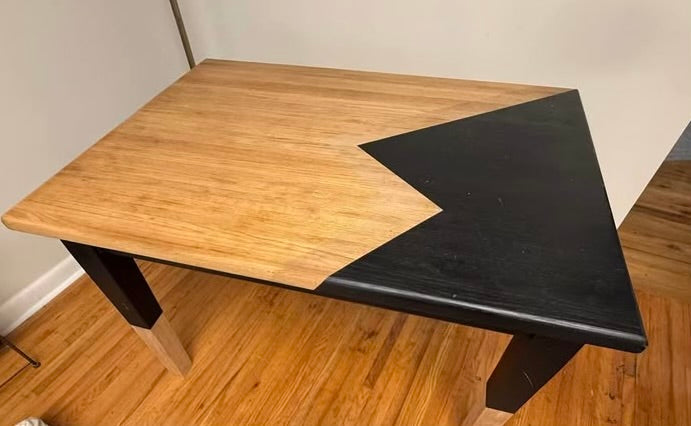 Solid natural wood table w/ black design 🖤