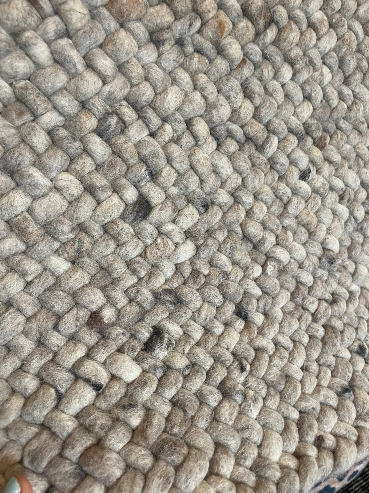 Jaipur Living handwoven tan 8' round rug 🌻