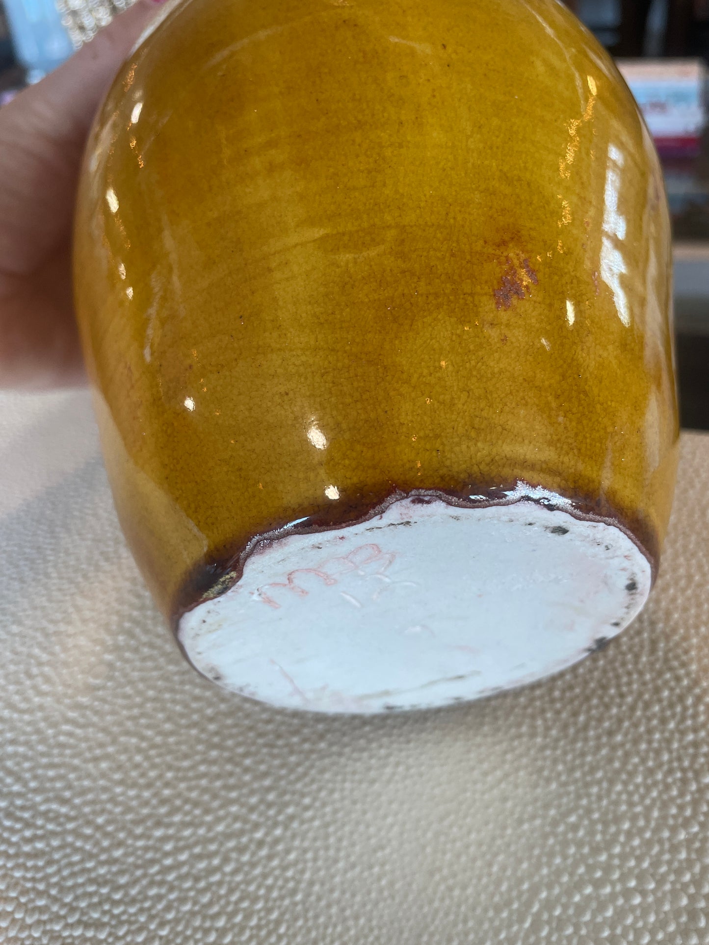 8” mustard yellow ceramic jar w/ brown lid 🤎