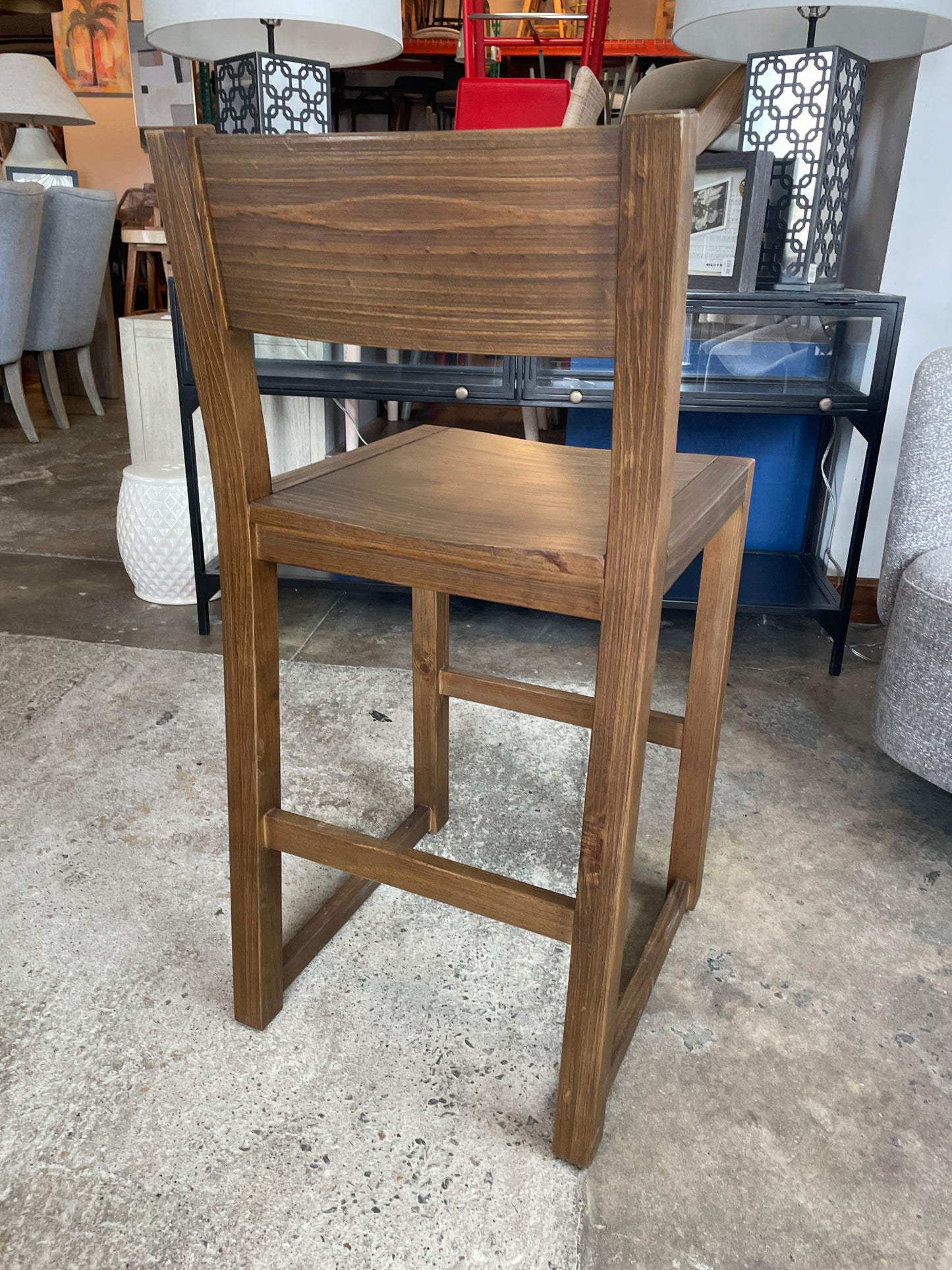 Modern honey brown counterheight barstool🍻