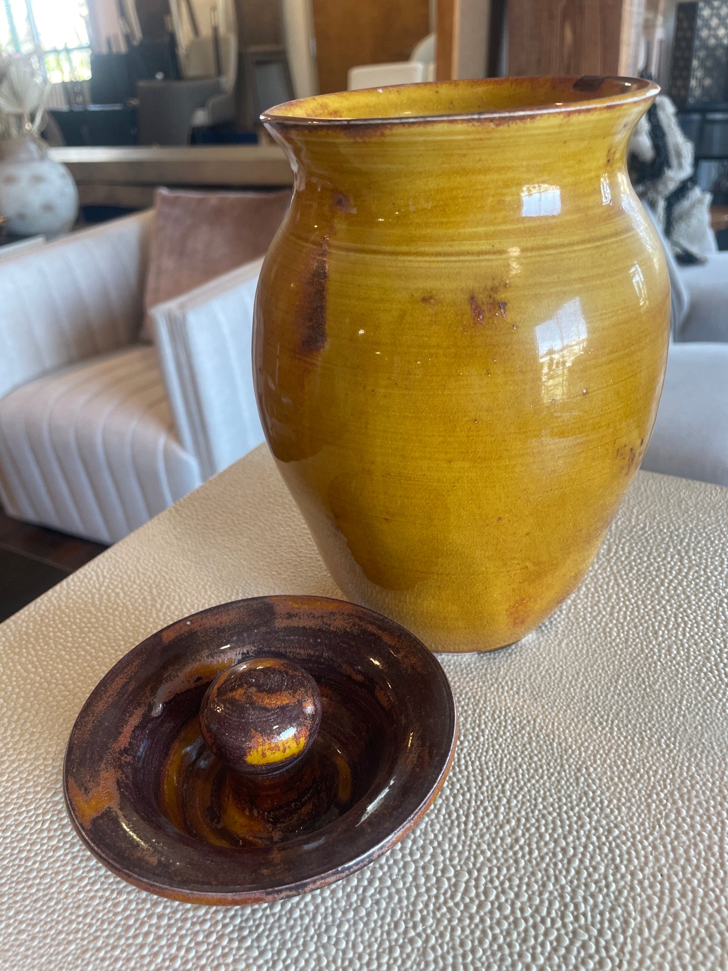 8” mustard yellow ceramic jar w/ brown lid 🤎