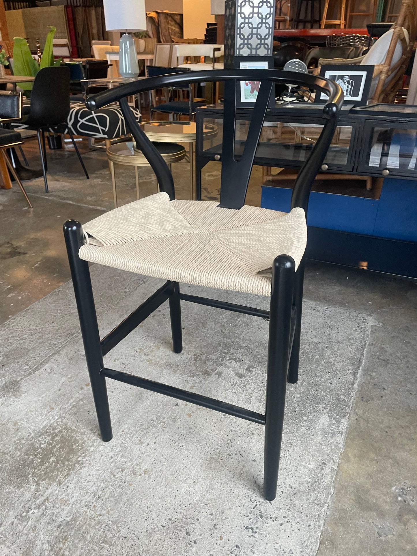 Woven rope natural & black wood wishbone counterheight barstool 🖤