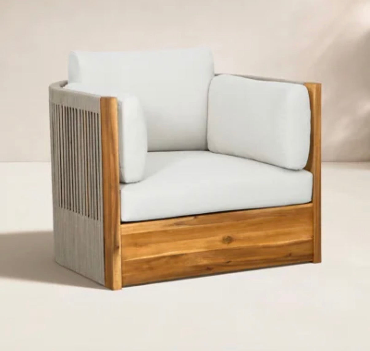 Wood woven swivel chair with rope detailing 🪑🤎