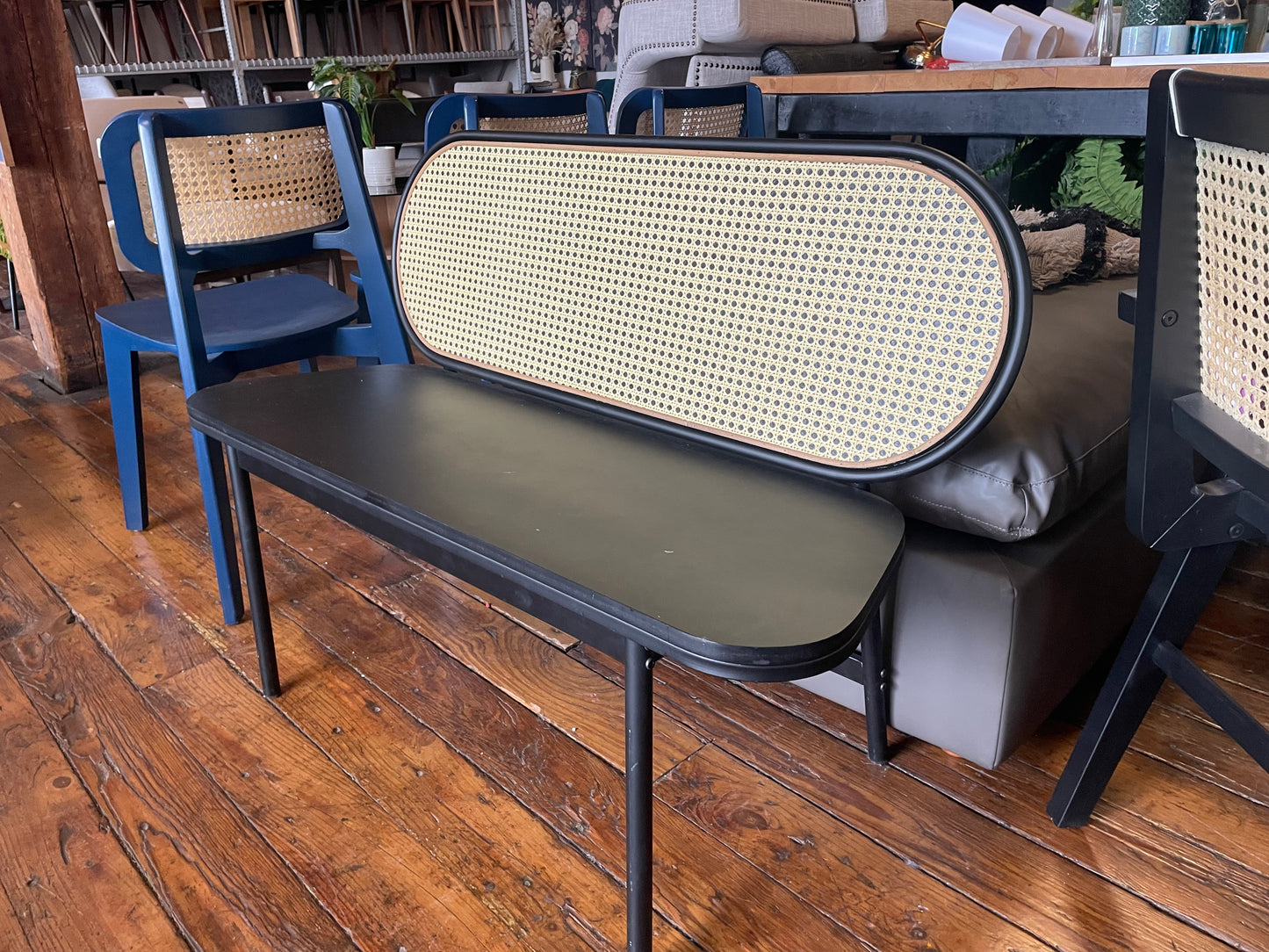 Black wood & rattan cane bench 🌻