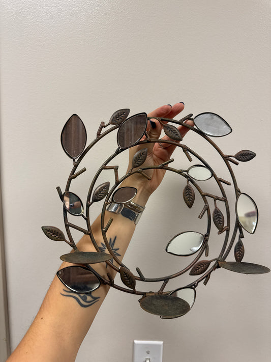 Metal leaf mirrored candle holder / wall hanger 🕯️