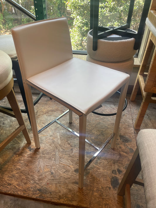 2 faux white leather barstools w/ chrome legs 🤍