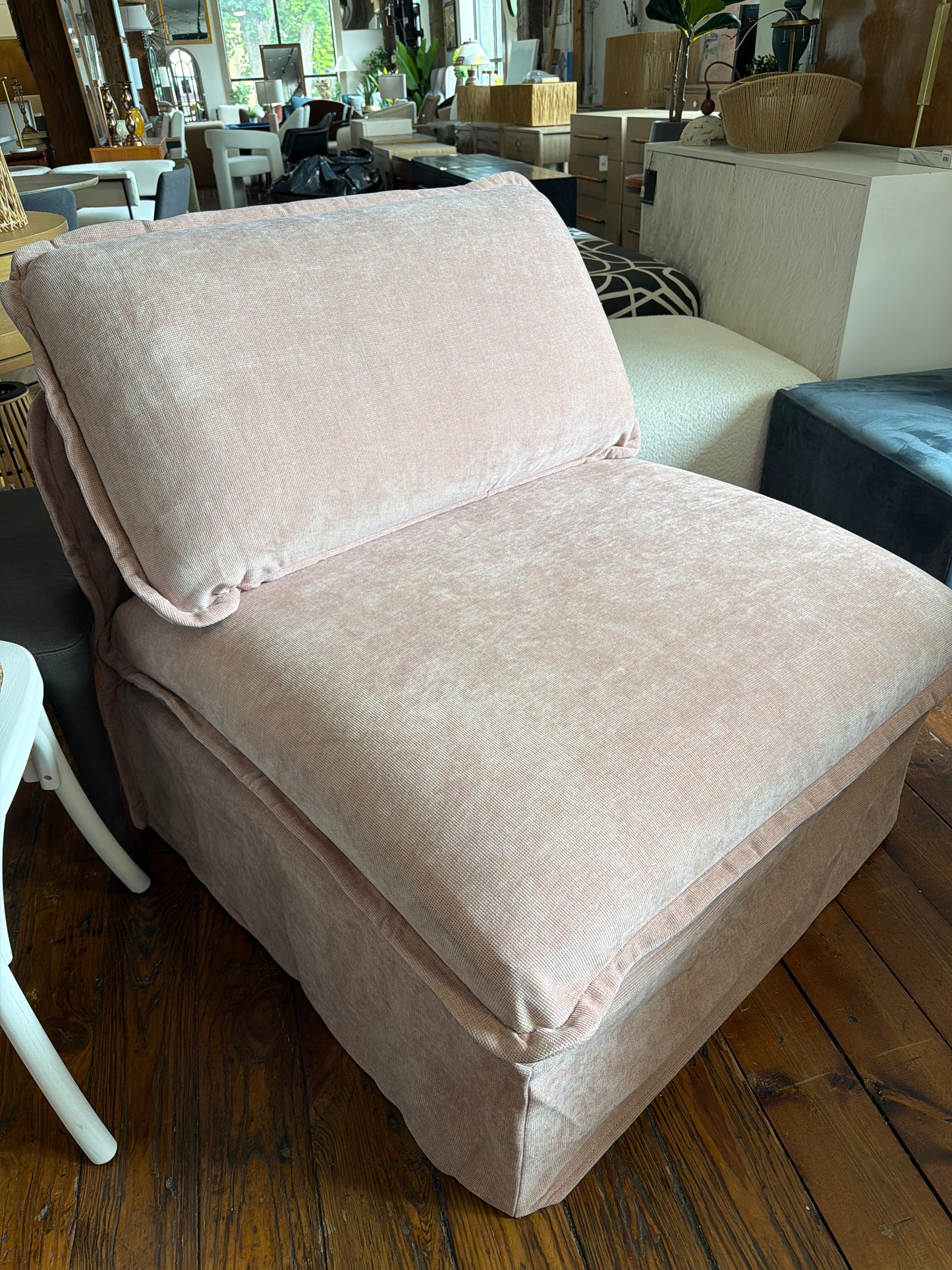 Modular washable armless pink chair🌷