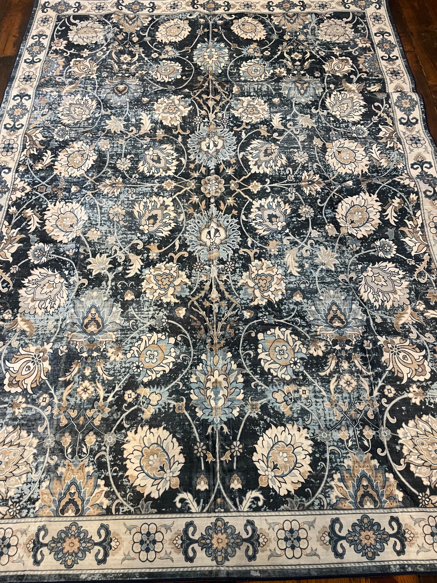 5x7 washable blue botanical rug 🌼