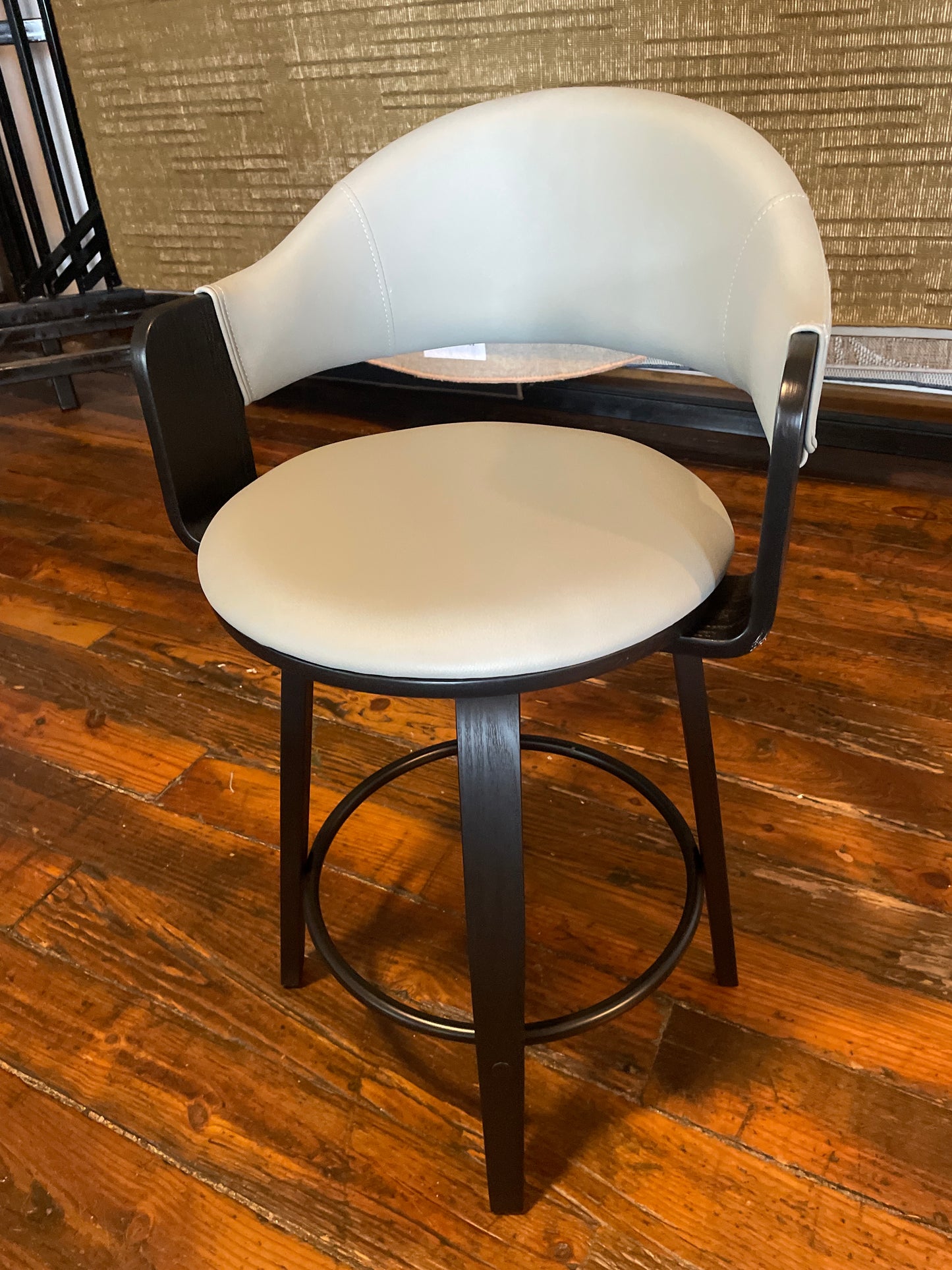 Black & light grey vegan leather swivel counterheight barstool🥂