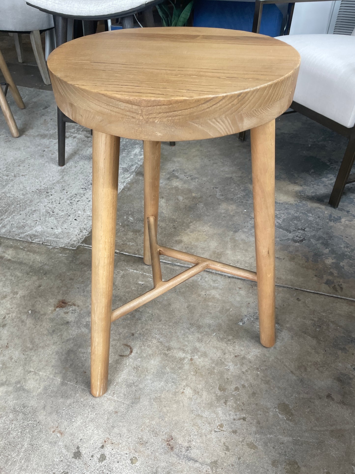 Four Hands solid natural wood counterheight barstool 🍷