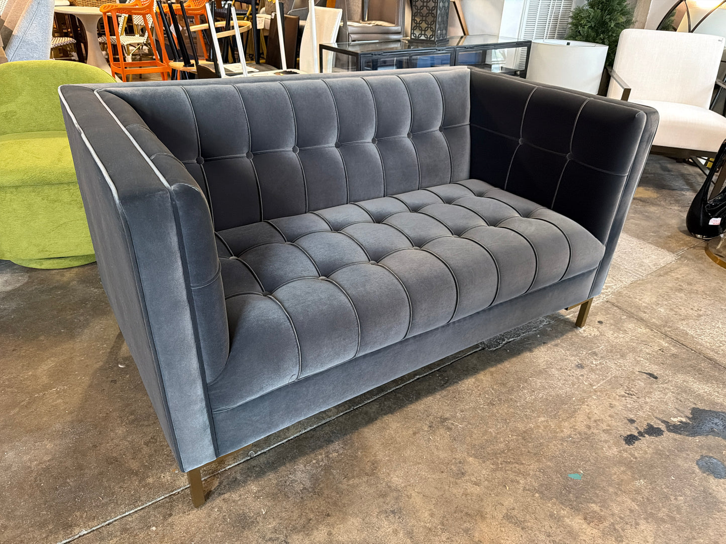 Channel stitched gray velvet loveseat 🩶