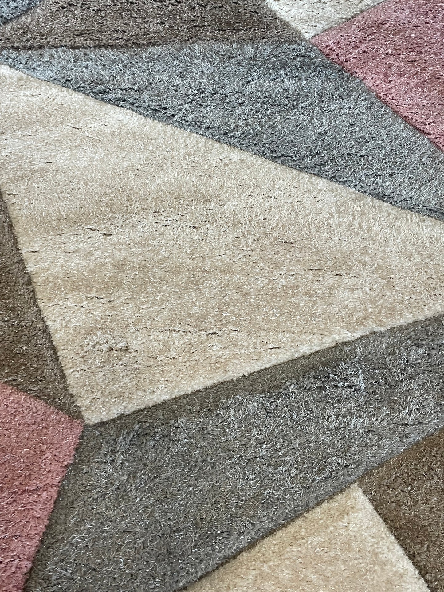 5x7 blush pink & grey modern geometric soft shag rug 💗