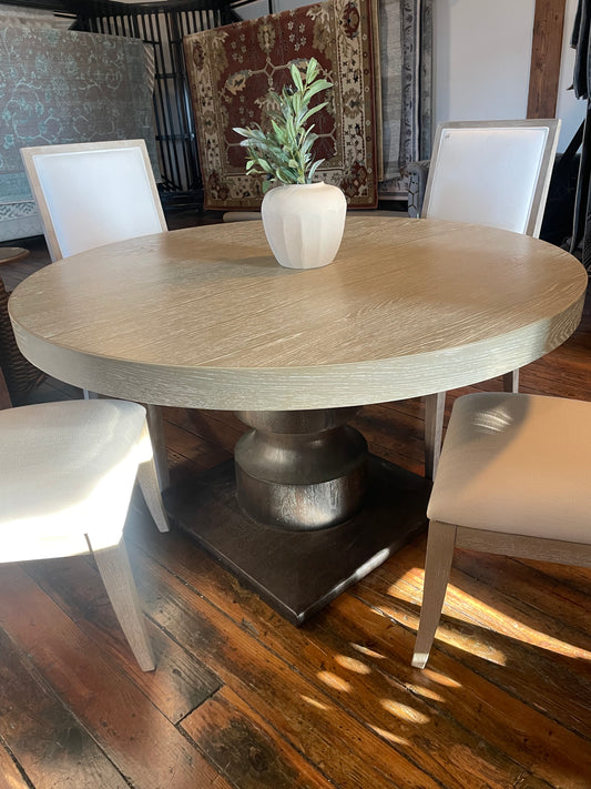 Round 54” coastal grey dining table w/ pedestal base 🩶