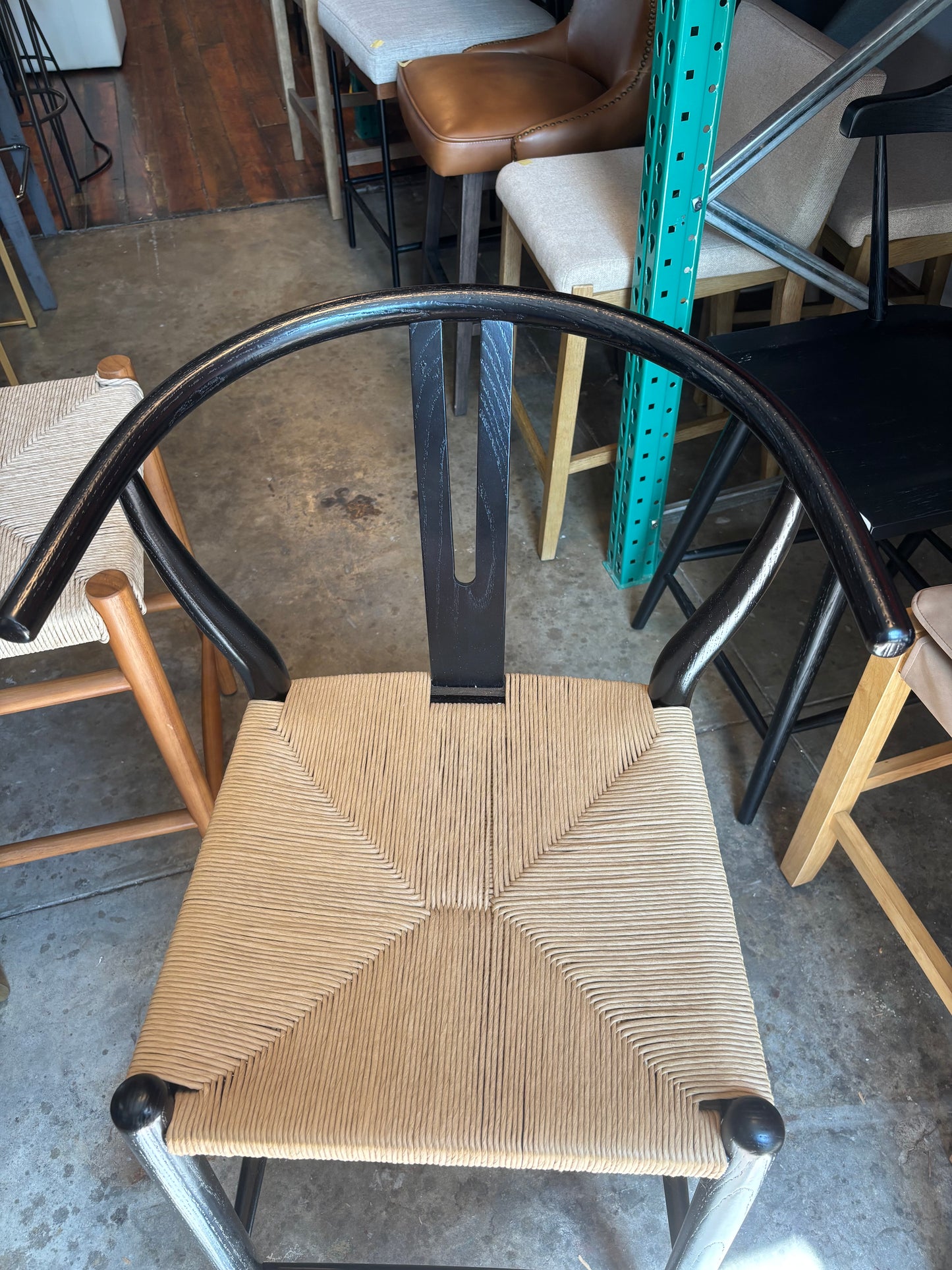 Natural woven rope wishbone counterheight barstool w/ black wood frame 🥂