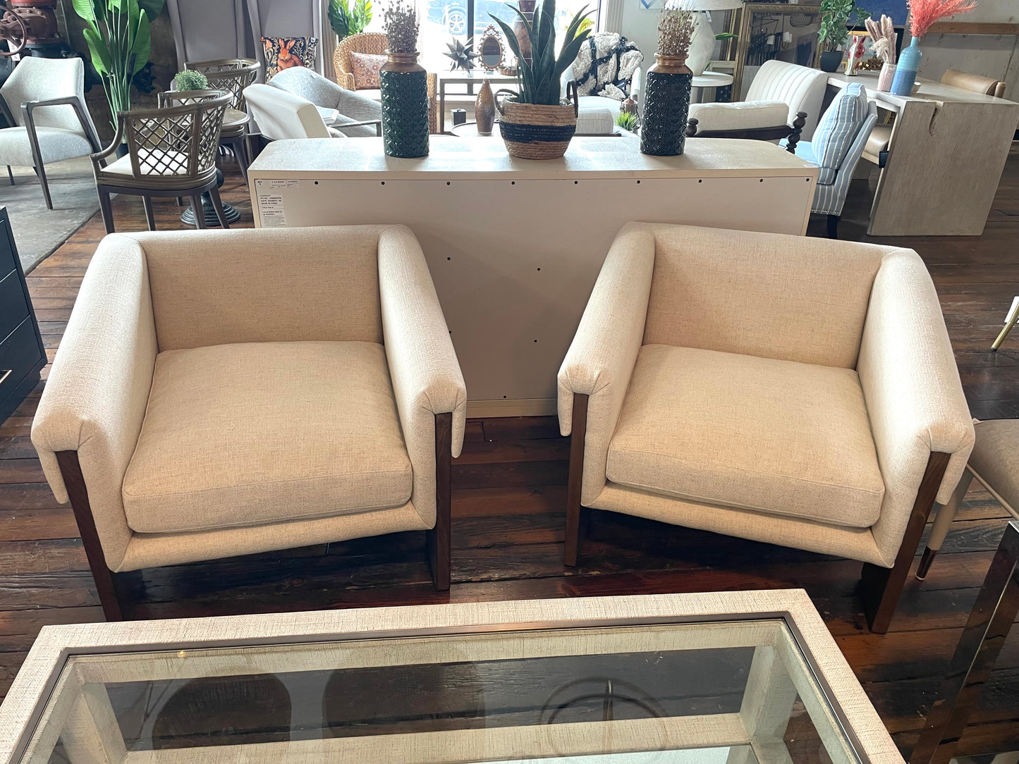 Four Hands modern cream armchair w/ wood frame🌹
