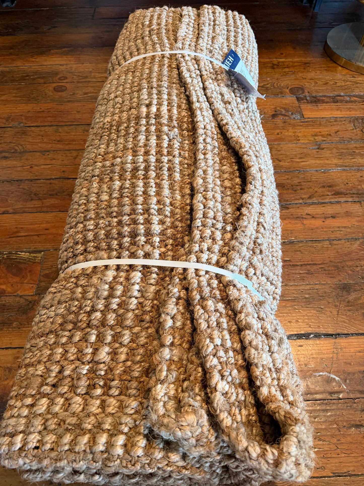 9ft square chunky jute rug 🌻