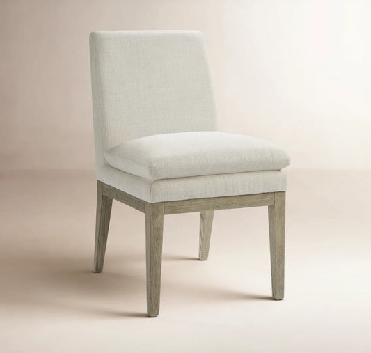 Upholstered white linen chair 🤍