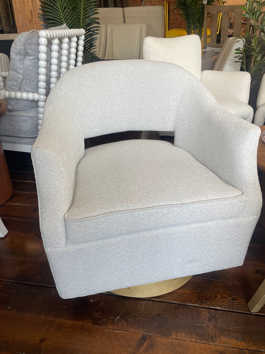 Light blue upholstered swivel chair w/ wood base 🌷