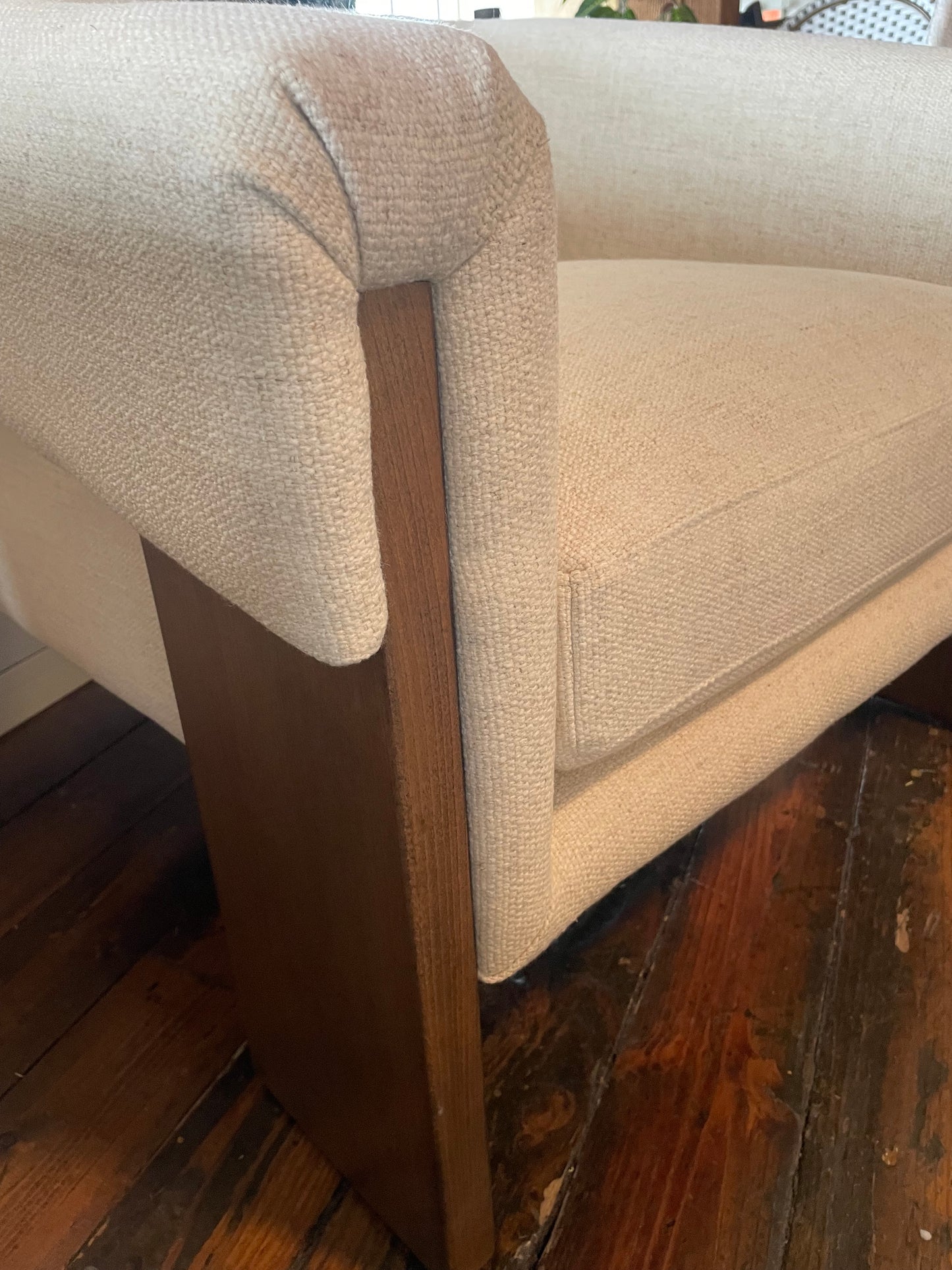 Four Hands modern cream armchair w/ wood frame🌹