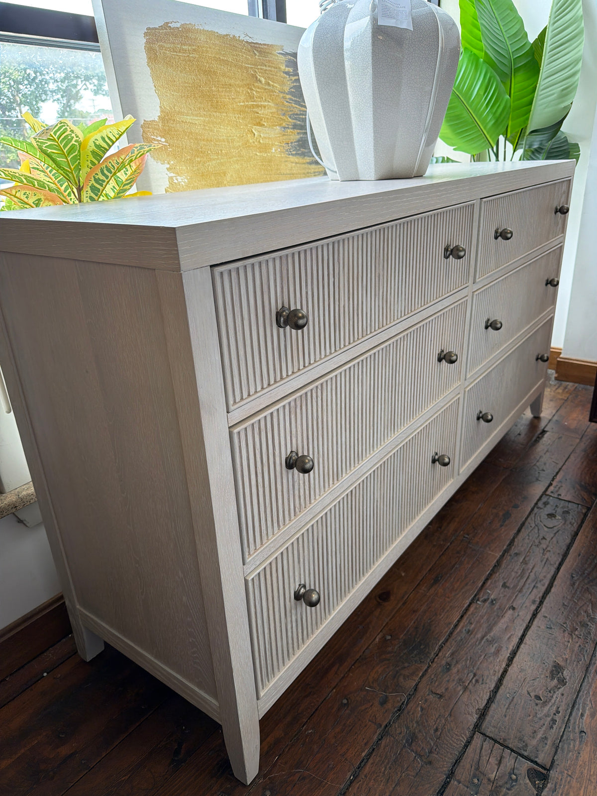 6-drawer white oak dresser 🐚