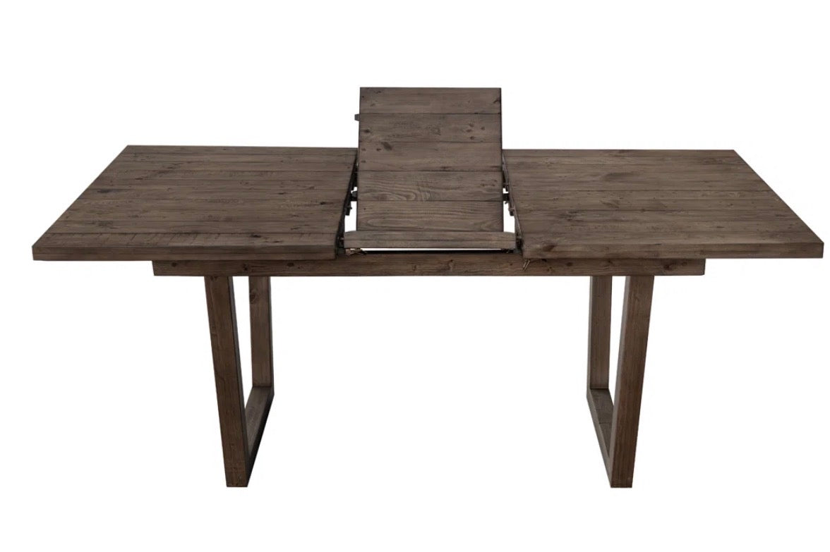Solid wood dining table w/ built-in extendable leaf 🤎
