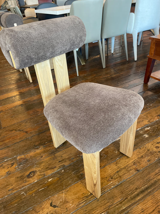 Brown boucle & wood modern dining chair 🪑