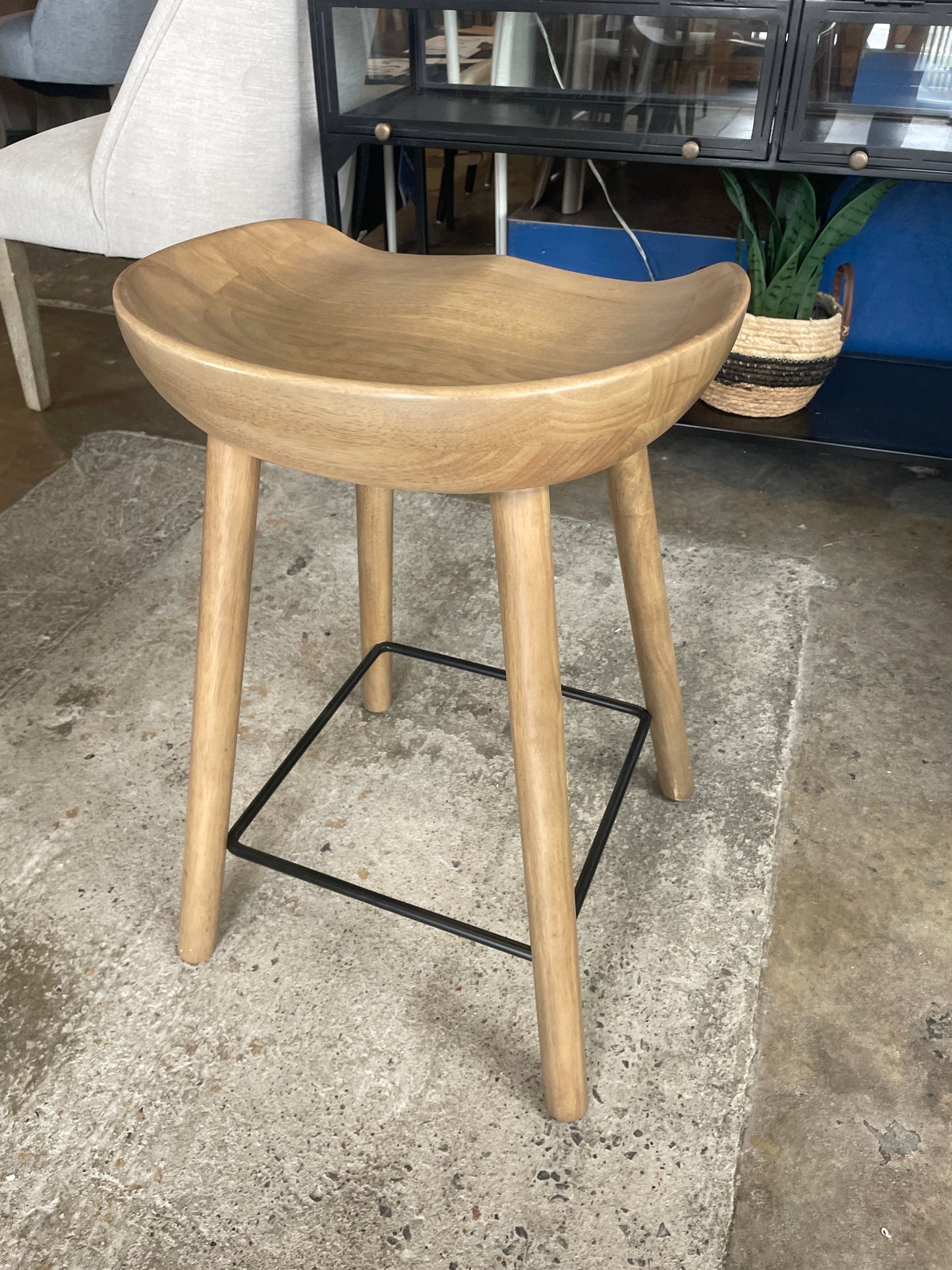 Four Hands solid wood counterheight backless barstool 🍷