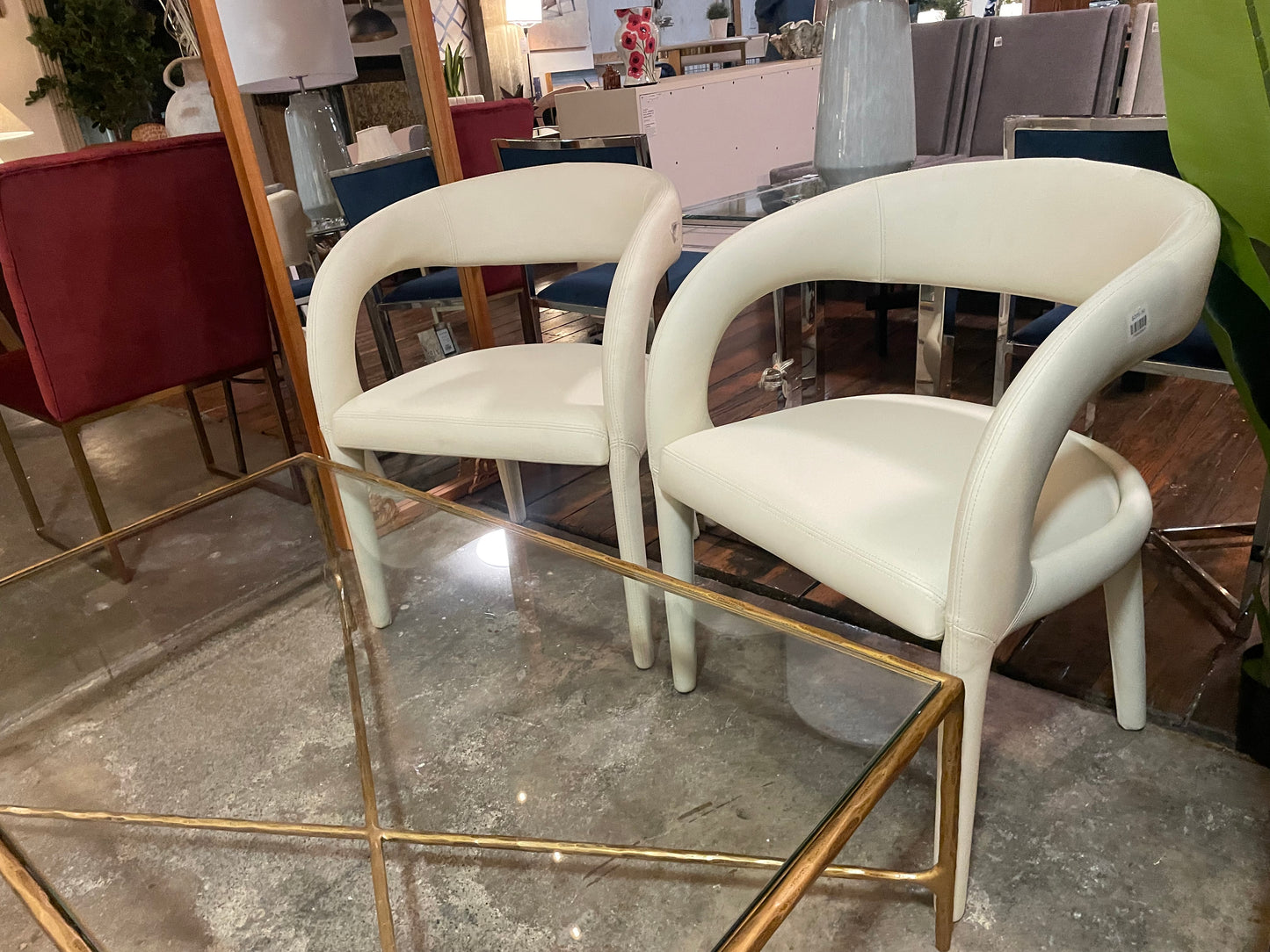 Vegan leather cream modern accent chair 🐚