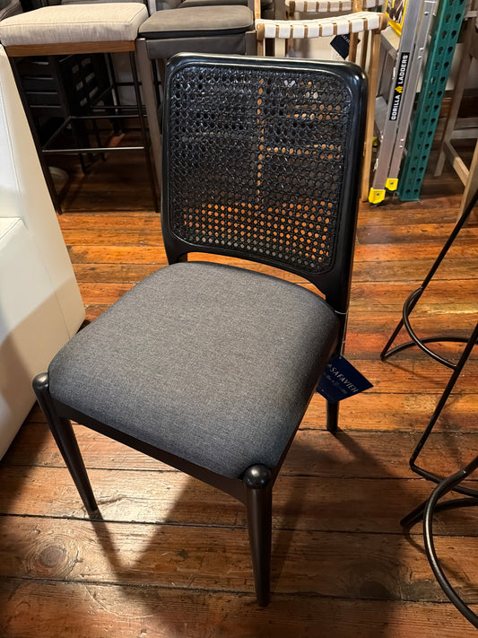 Black & grey rattan dining chair 🖤