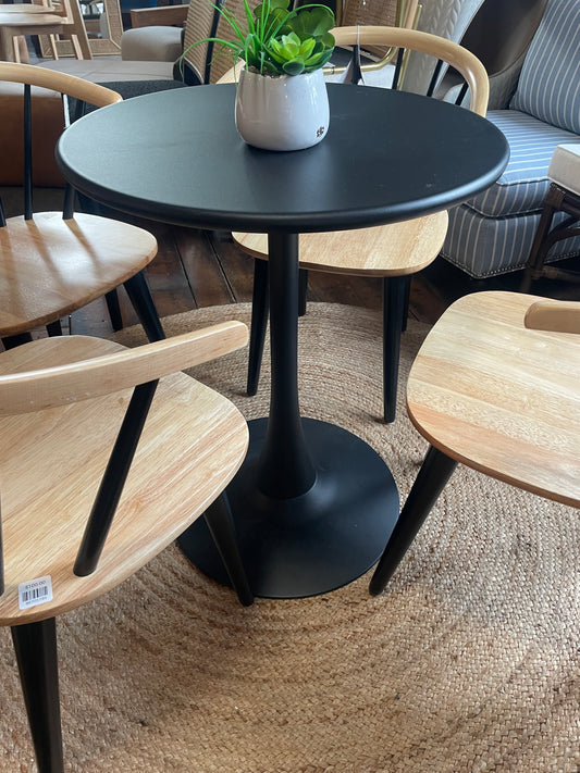 Modern 24” round black bistro table 🖤