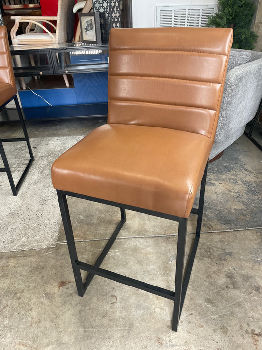 Brown vegan leather 26” counterheight barstool 🍷
