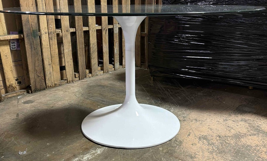 Modern round glass tulip dining table w/ white pedestal base 🍽️