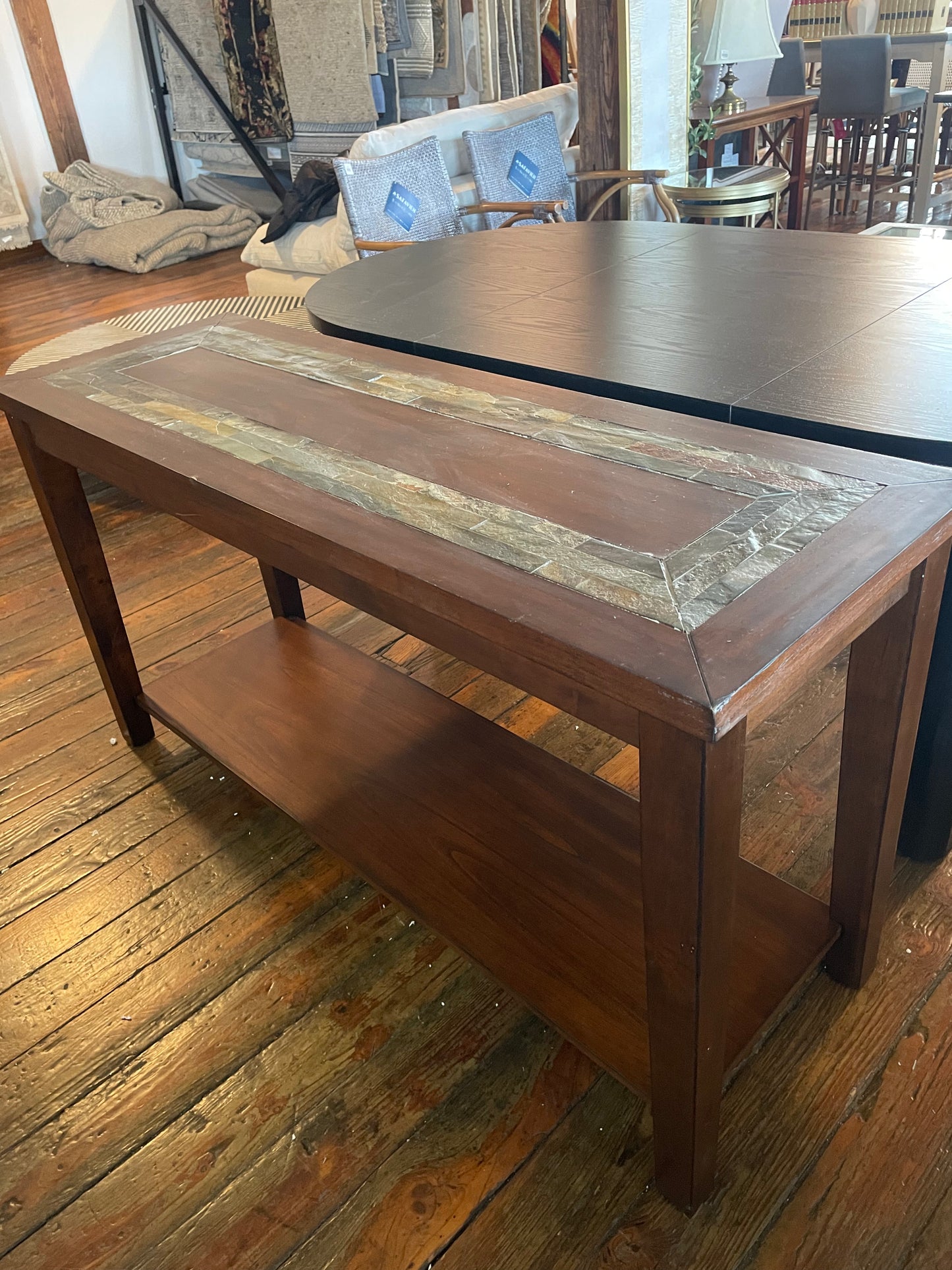 Brown wood 56'' console table 🤎