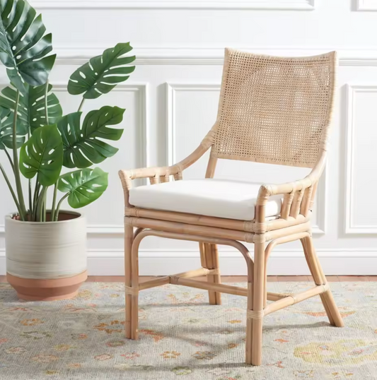 Natural wicker rattan chair w/ white cushion & high back 🌼