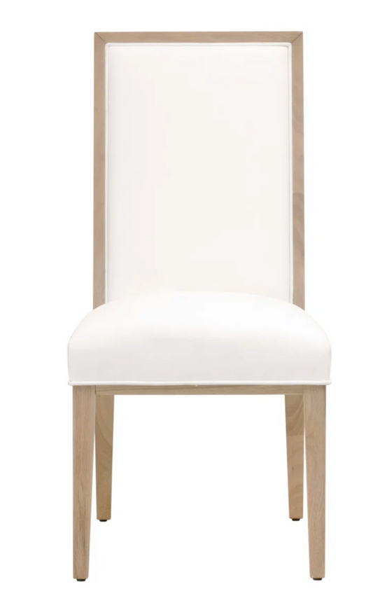 Elegant white upholstered chair 🤍