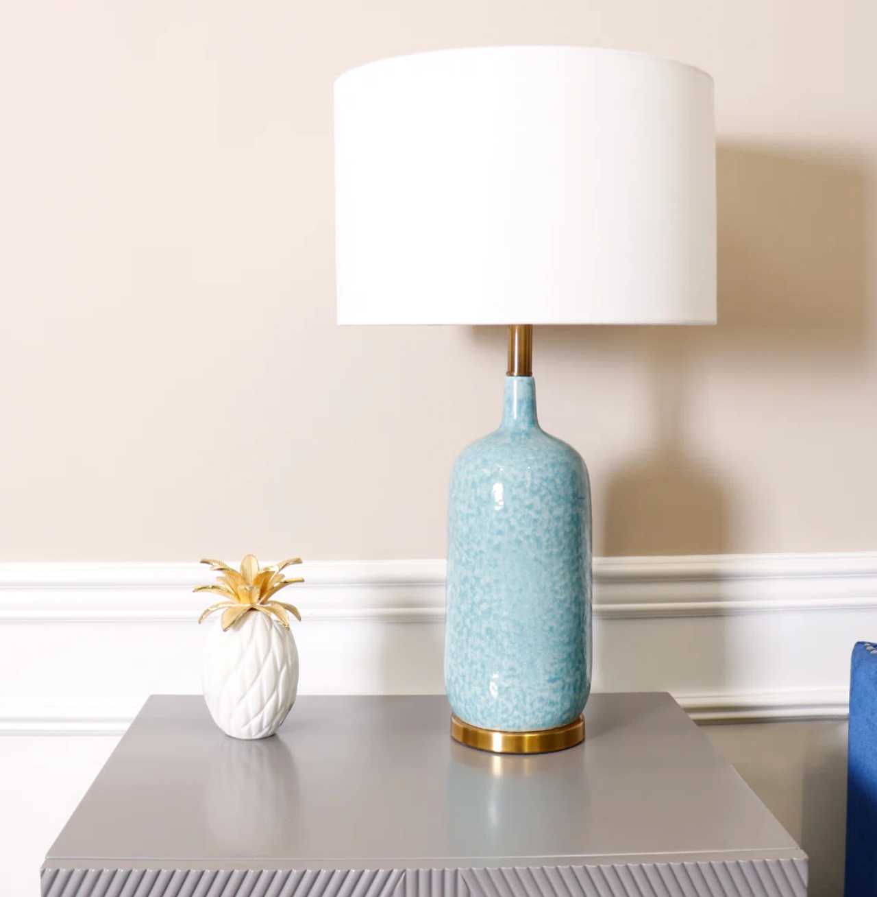 Speckled light blue ceramic table lamp 💡