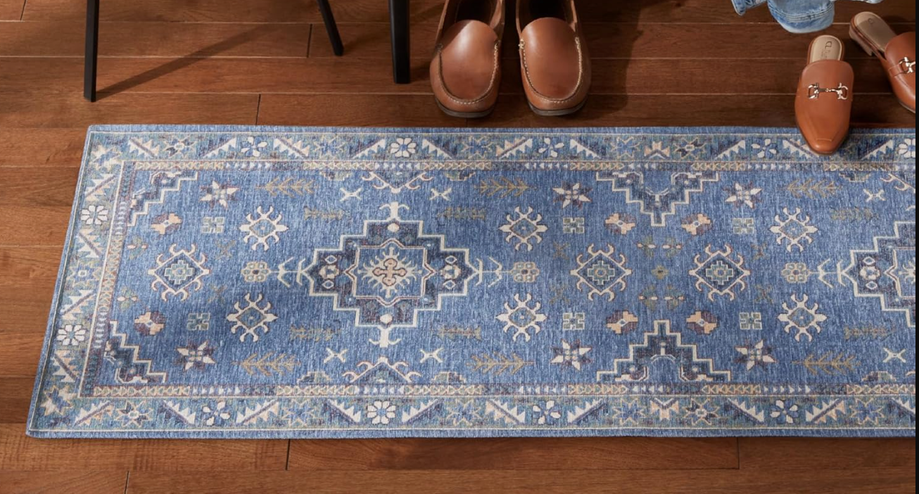 2x6 washable blue & ivory runner rug 🦢