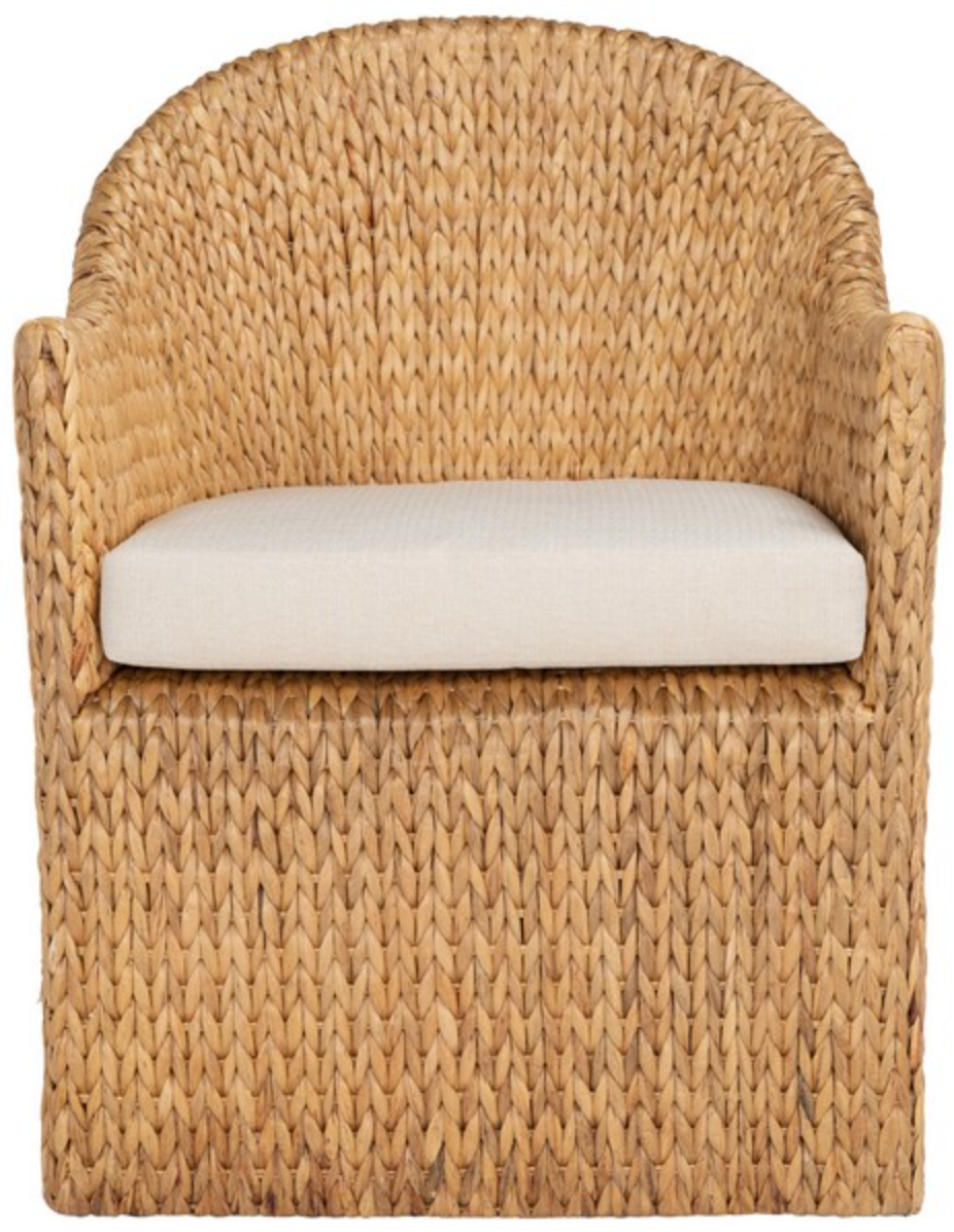 Braided water hyacinth chair 🌻