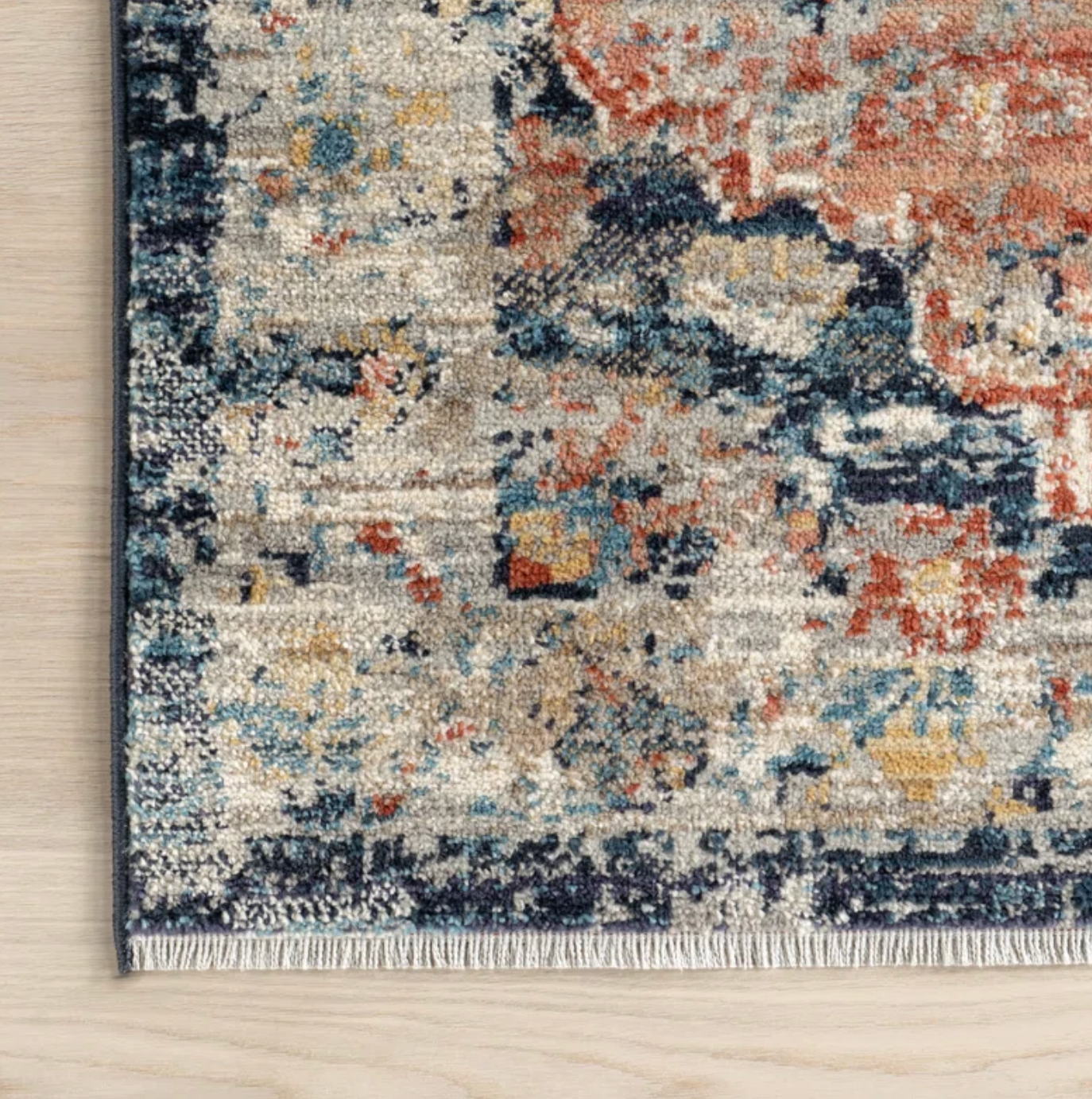 8x10 coral & navy vintage-inspired rug 🌷