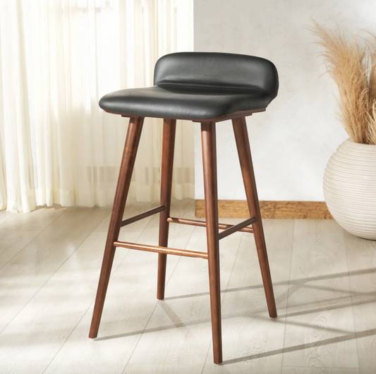 Black leather & walnut wood barstool 🥂