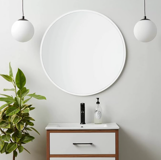 White 24" round white mirror 🤍