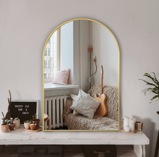 Arched 24x36 gold wall mirror 💫